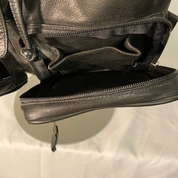 Backpack - Picture 8 of 9